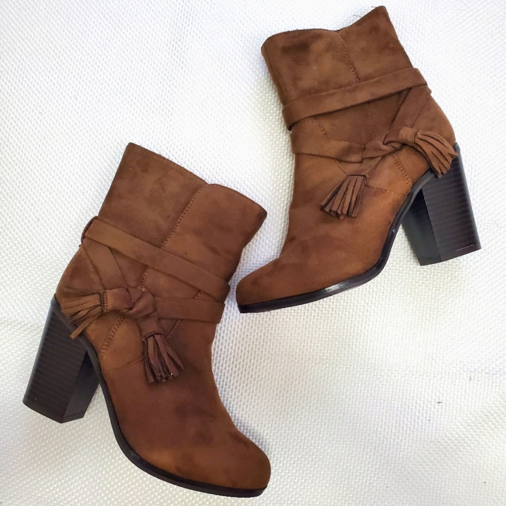 Chunky heeled boots